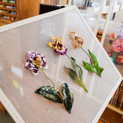 Онлайн курс по вышивке иглой "Орхидеи" от школы вышивания EMBcentre
