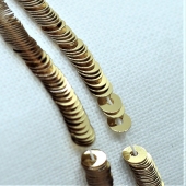 2011 3 мм пайетки на нити (золото)